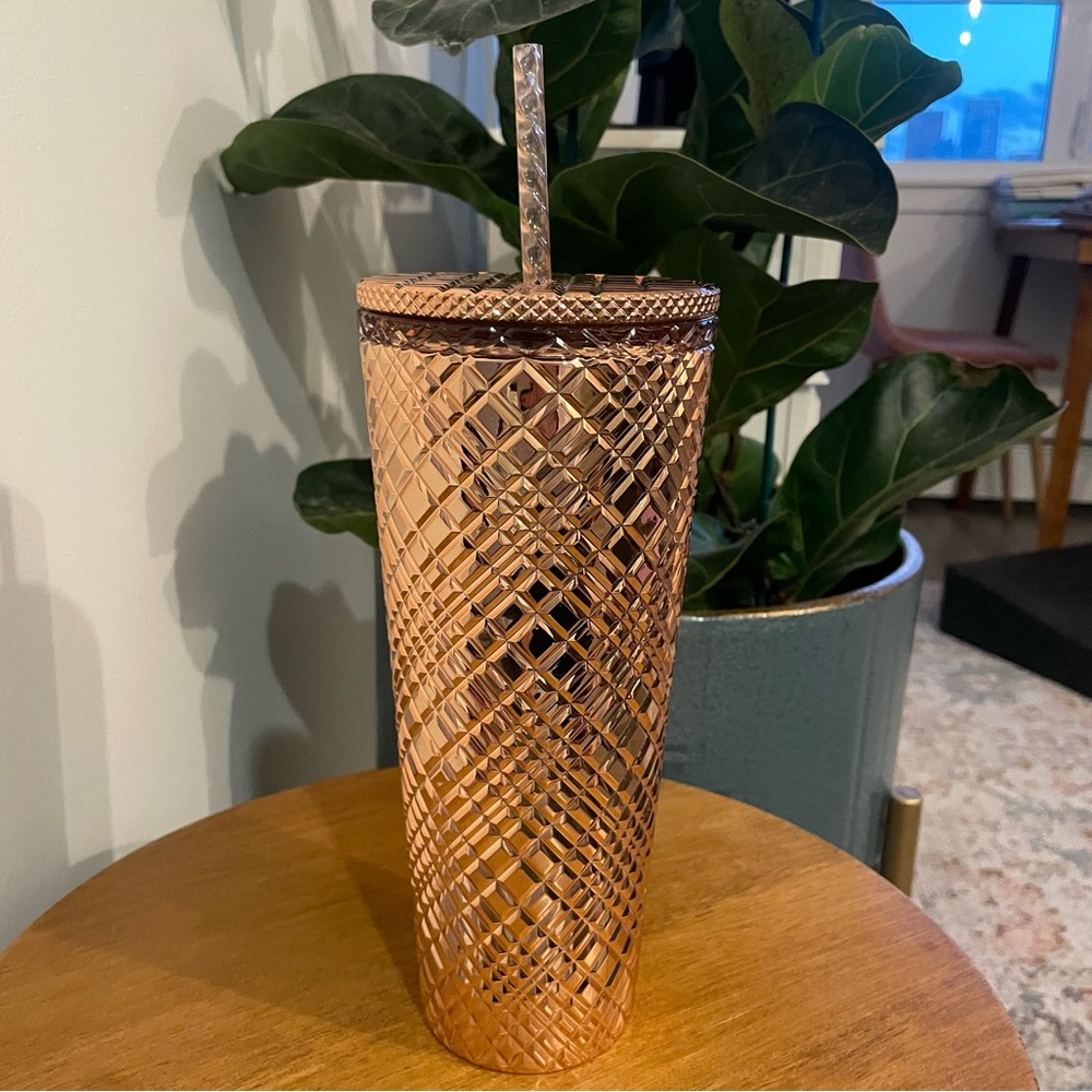 NWOT Starbucks 2023 Winter Holiday Jeweled 24oz Tumbler Cold Cup - Rose Gold - Picture 2 of 7